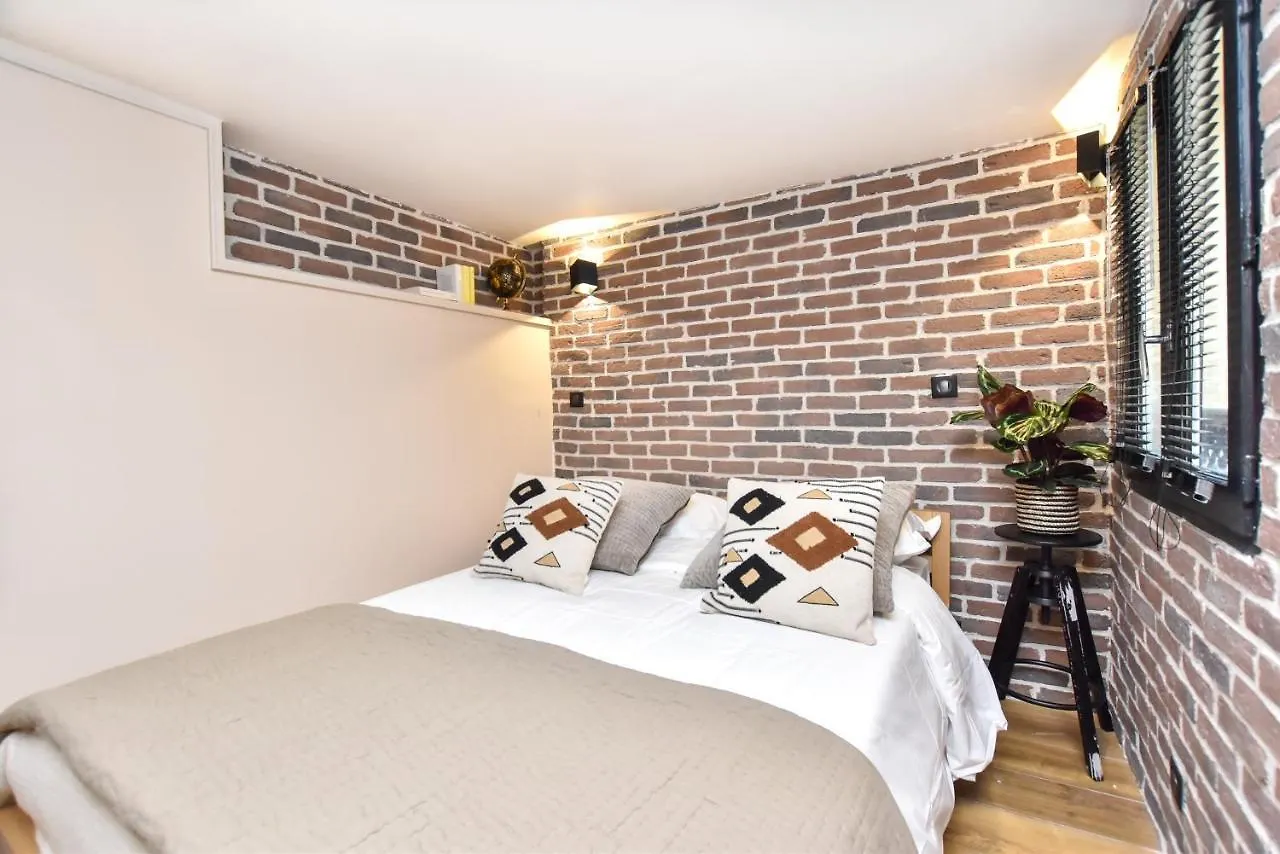 Residence Cmg Nazareth / Republique Paris