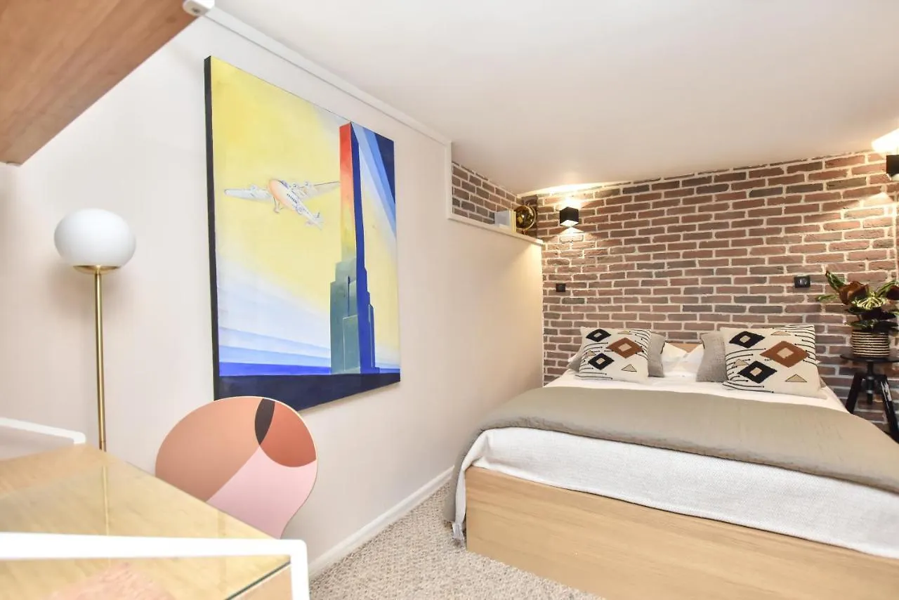 Residence Cmg Nazareth / Republique Paris 0*,