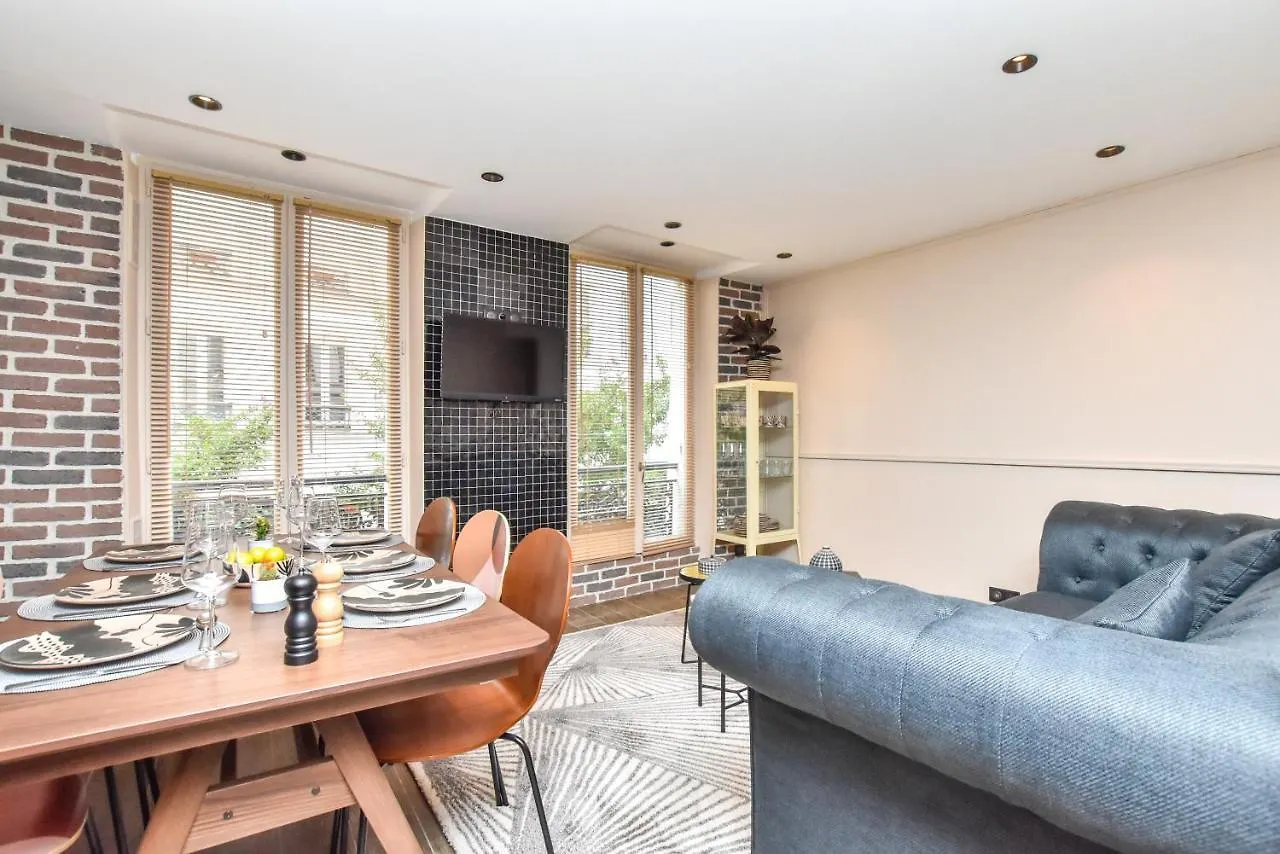 Residence Cmg Nazareth / Republique Paris France