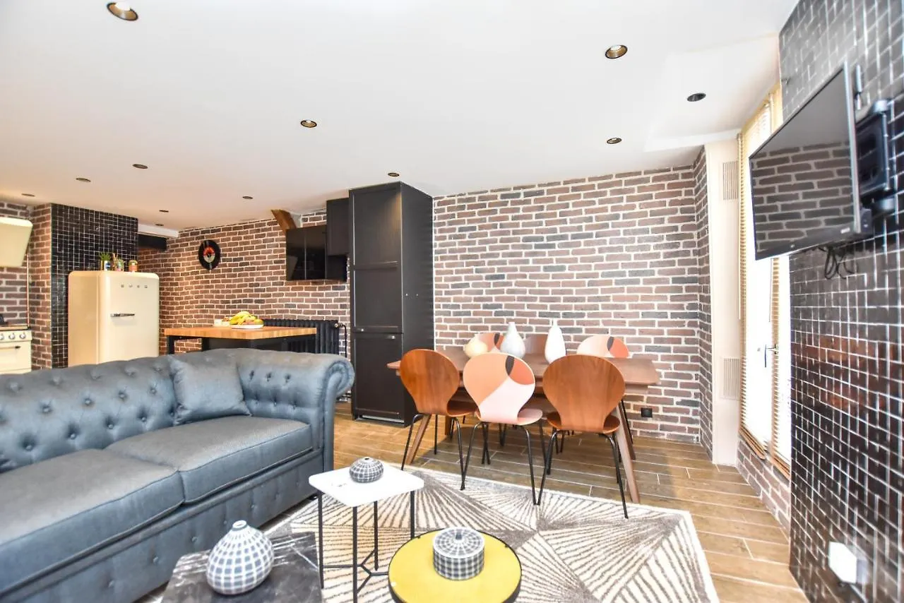 Apartment Residence Cmg Nazareth / Republique Paris